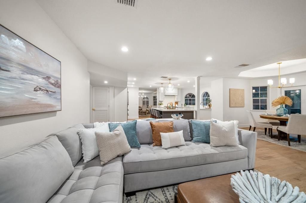 For Sale: $2,100,000 (4 beds, 3 baths, 3634 Square Feet)