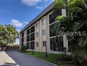 В аренду: $1,695 (2 спален, 1 ванн, 991 Квадратных фут)