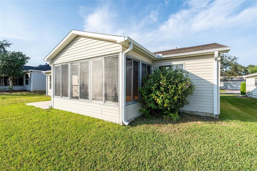 For Sale: $339,900 (3 beds, 2 baths, 1392 Square Feet)