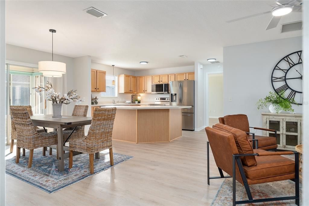 For Sale: $339,900 (3 beds, 2 baths, 1392 Square Feet)