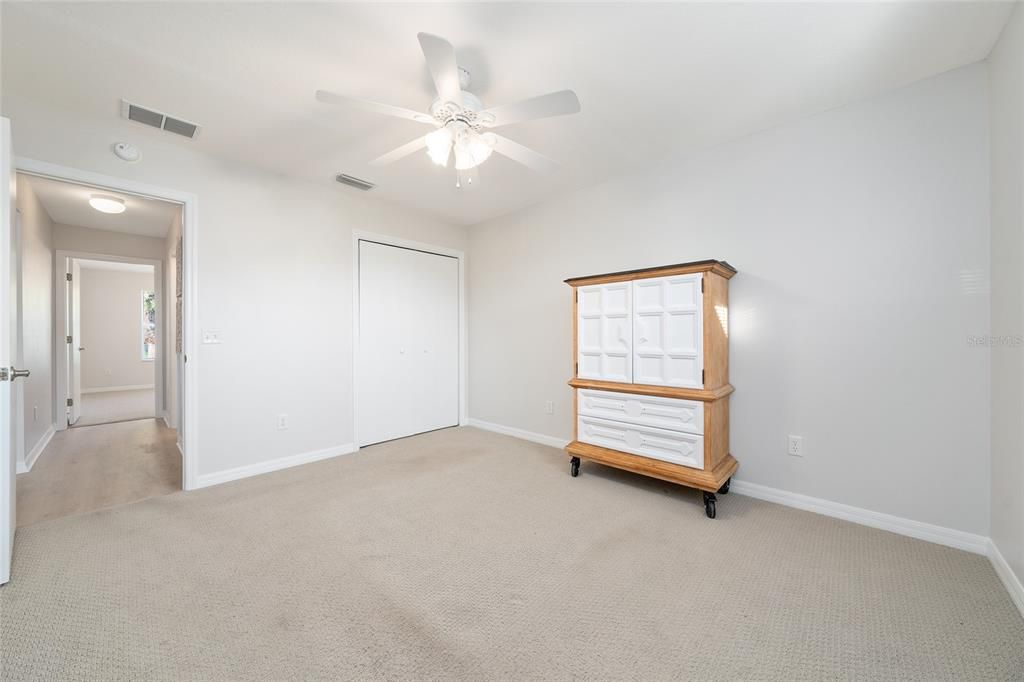 For Sale: $339,900 (3 beds, 2 baths, 1392 Square Feet)