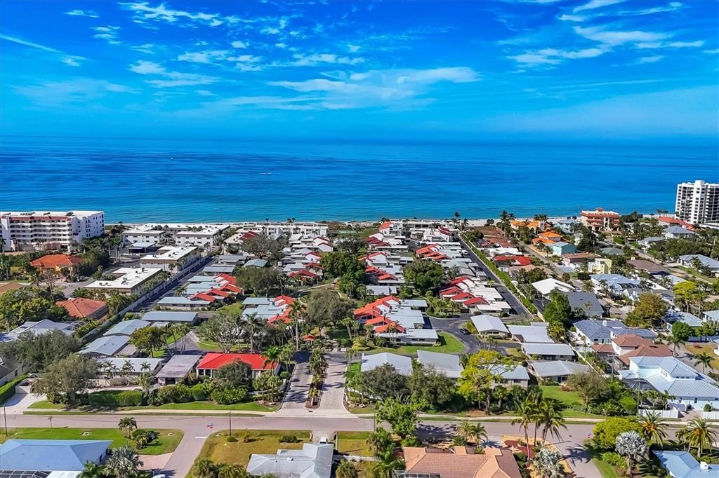 En Venta: $550,000 (2 camas, 2 baños, 1032 Pies cuadrados)