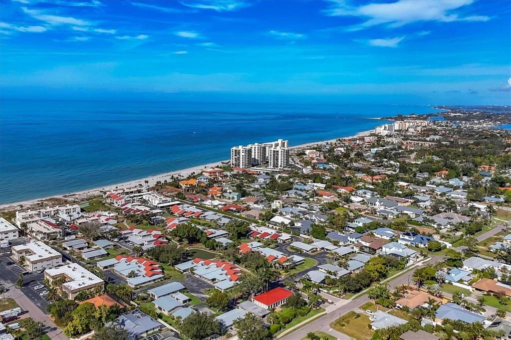 En Venta: $550,000 (2 camas, 2 baños, 1032 Pies cuadrados)