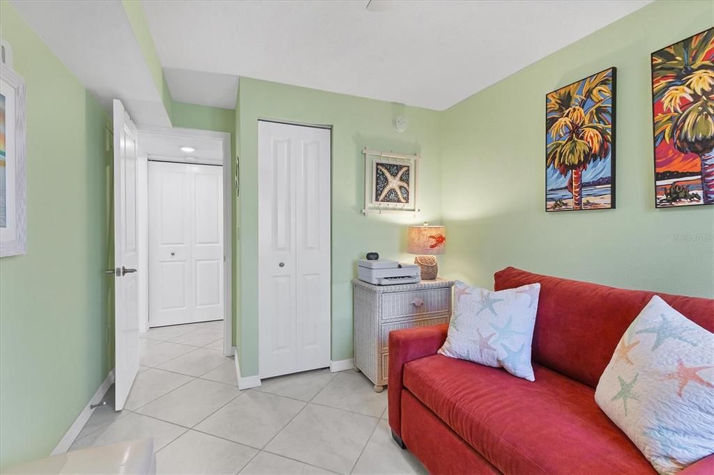 En Venta: $550,000 (2 camas, 2 baños, 1032 Pies cuadrados)