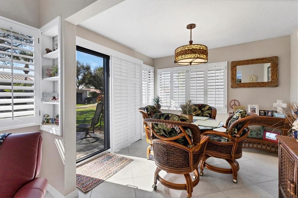 En Venta: $550,000 (2 camas, 2 baños, 1032 Pies cuadrados)