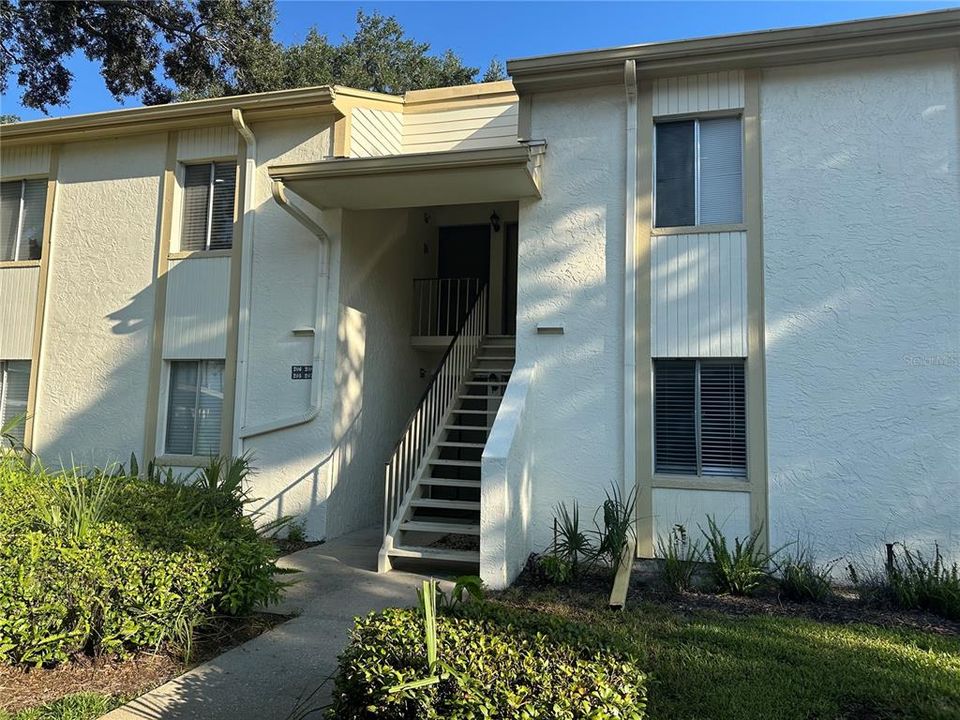 В аренду: $1,800 (2 спален, 2 ванн, 1054 Квадратных фут)