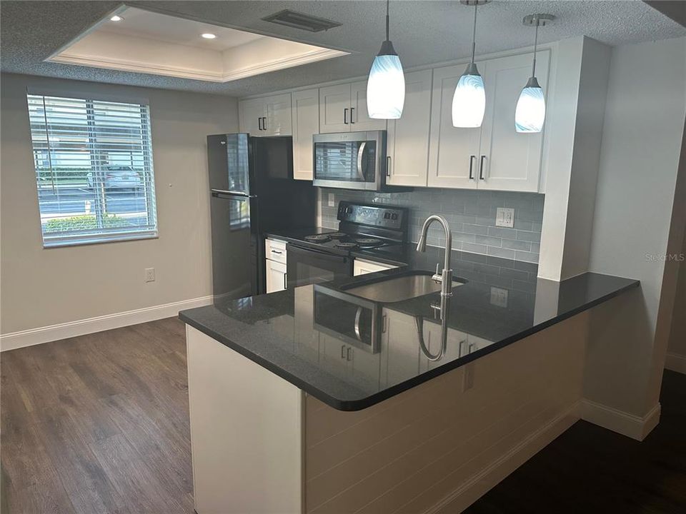 В аренду: $1,800 (2 спален, 2 ванн, 1054 Квадратных фут)