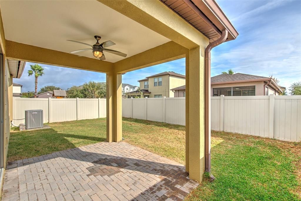 For Sale: $350,000 (3 beds, 2 baths, 1554 Square Feet)