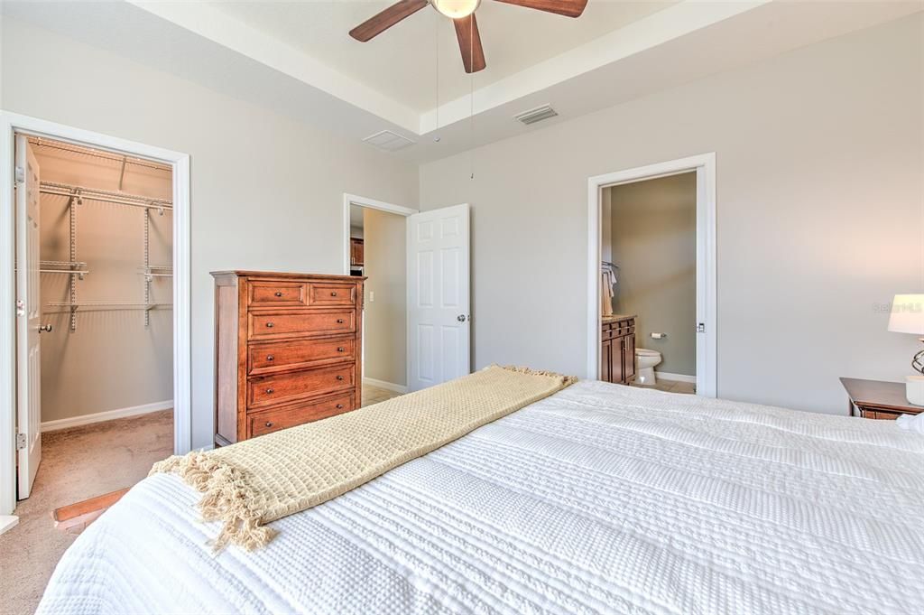 For Sale: $350,000 (3 beds, 2 baths, 1554 Square Feet)