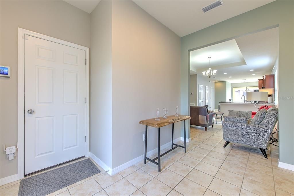 For Sale: $350,000 (3 beds, 2 baths, 1554 Square Feet)