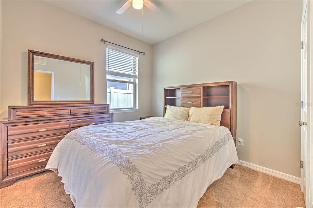 For Sale: $350,000 (3 beds, 2 baths, 1554 Square Feet)