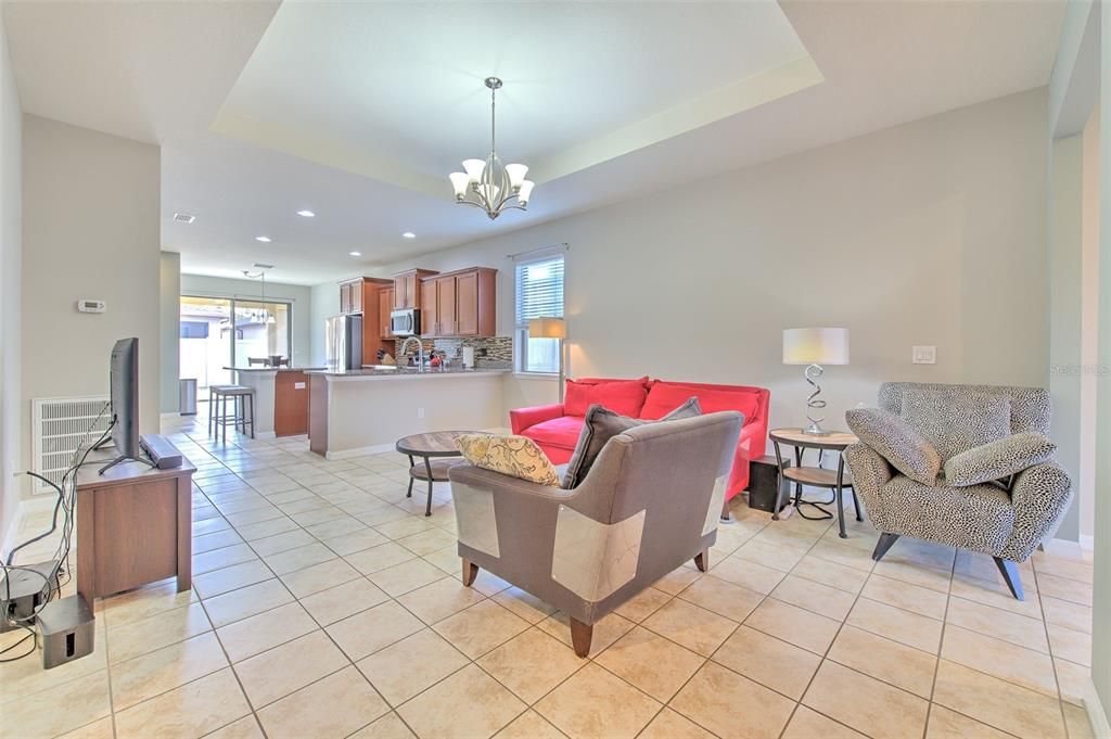 For Sale: $350,000 (3 beds, 2 baths, 1554 Square Feet)