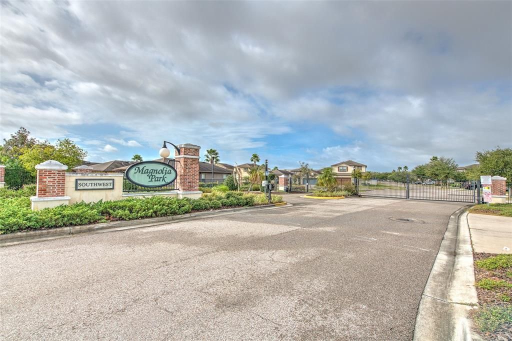 For Sale: $350,000 (3 beds, 2 baths, 1554 Square Feet)