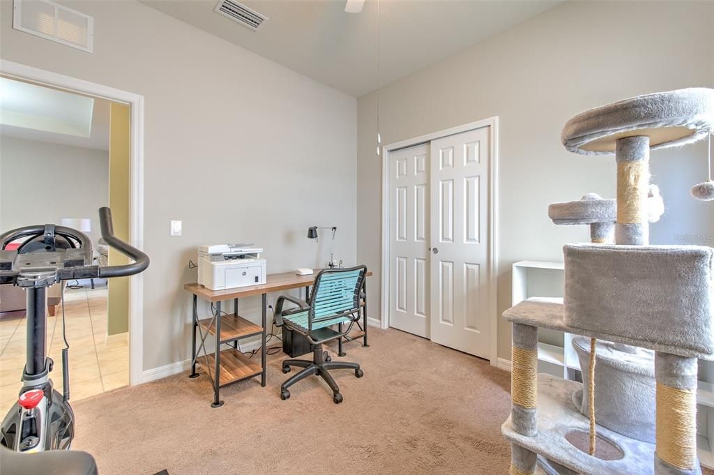 For Sale: $350,000 (3 beds, 2 baths, 1554 Square Feet)