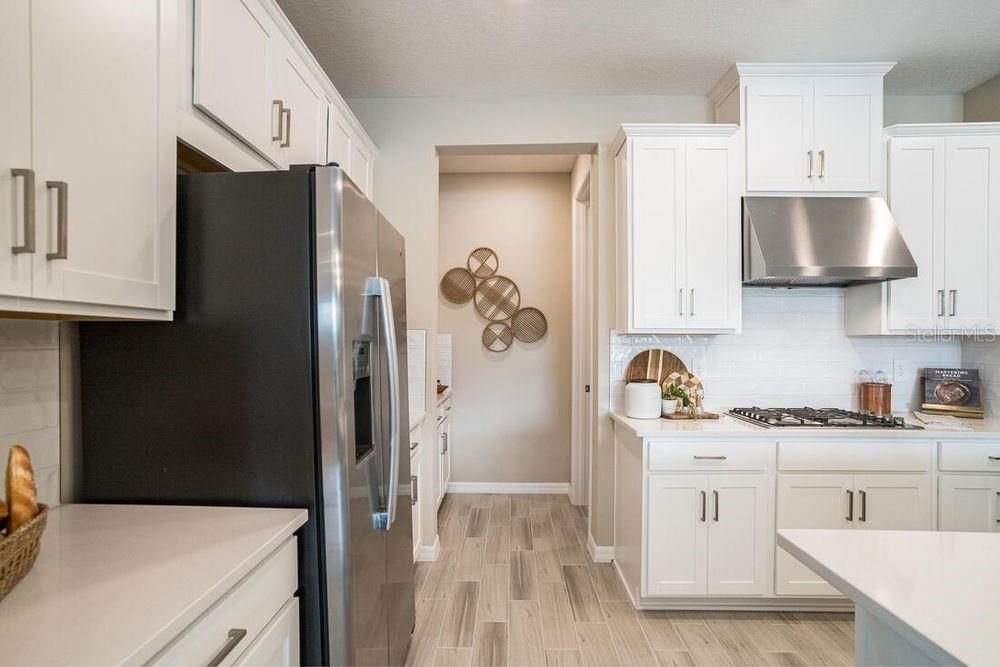 На продажу: $552,759 (4 спален, 3 ванн, 2394 Квадратных фут)