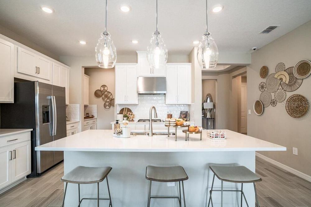 На продажу: $552,759 (4 спален, 3 ванн, 2394 Квадратных фут)