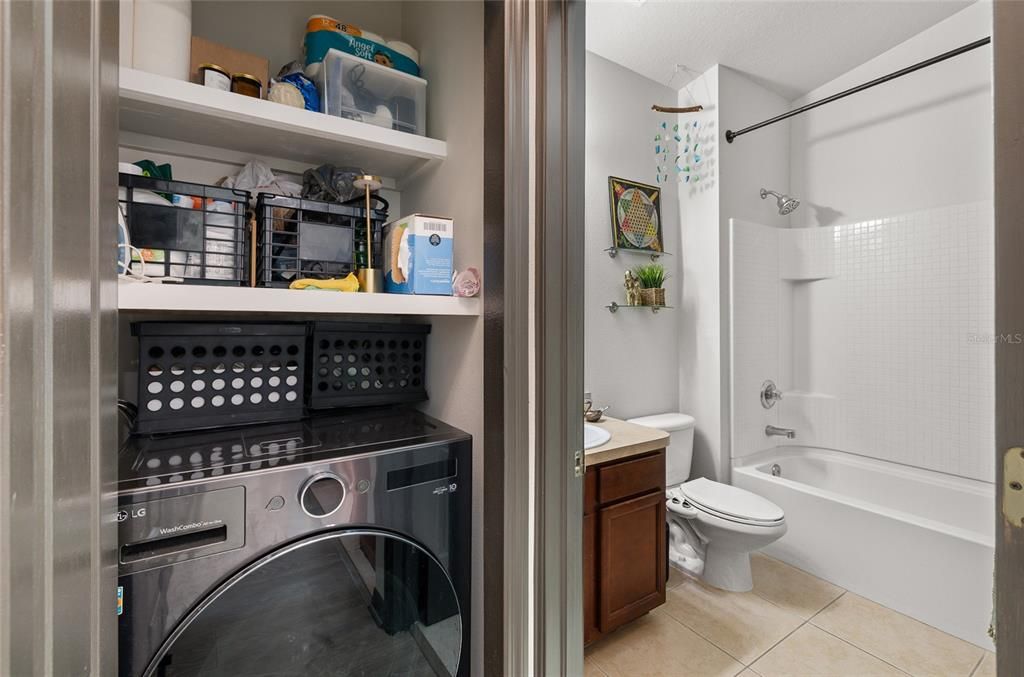 For Sale: $225,000 (2 beds, 2 baths, 1018 Square Feet)