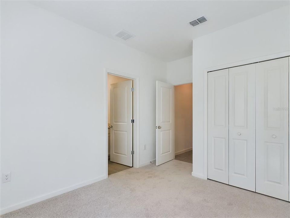 For Rent: $2,200 (4 beds, 3 baths, 2039 Square Feet)