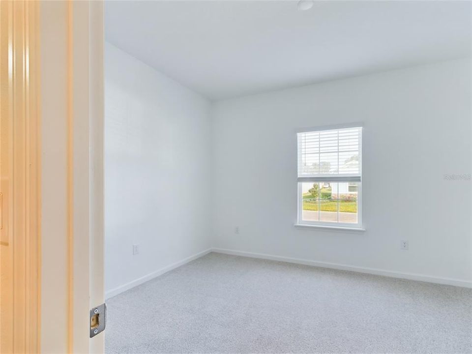 For Rent: $2,200 (4 beds, 3 baths, 2039 Square Feet)