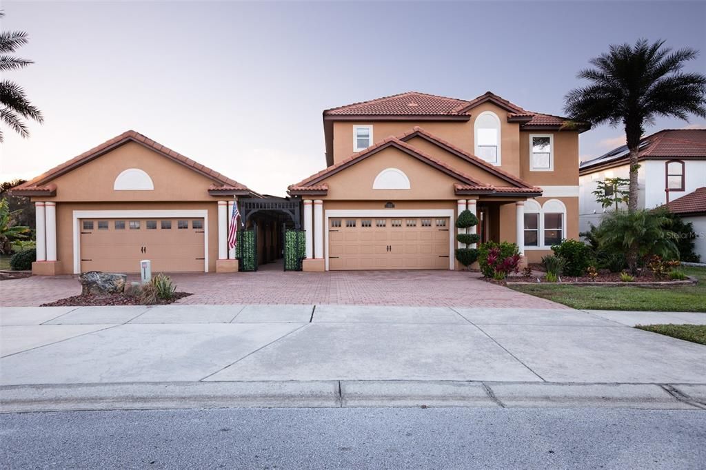 На продажу: $695,000 (4 спален, 3 ванн, 3128 Квадратных фут)