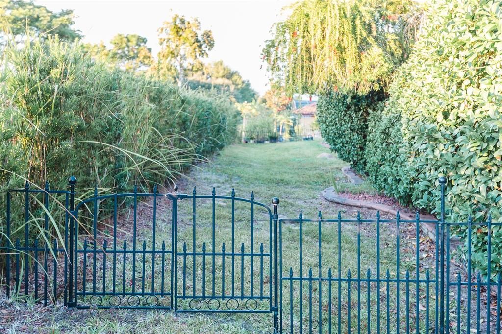 На продажу: $695,000 (4 спален, 3 ванн, 3128 Квадратных фут)