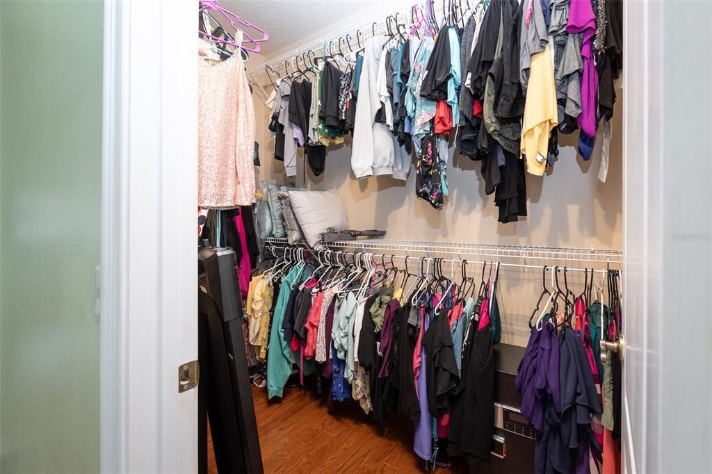 На продажу: $695,000 (4 спален, 3 ванн, 3128 Квадратных фут)