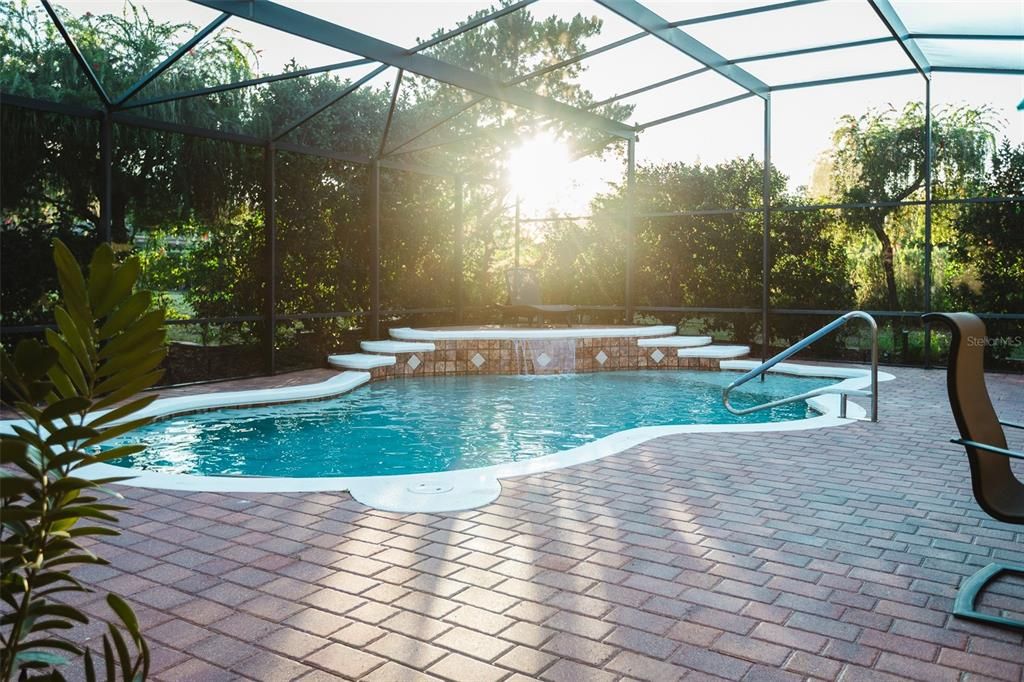 На продажу: $695,000 (4 спален, 3 ванн, 3128 Квадратных фут)