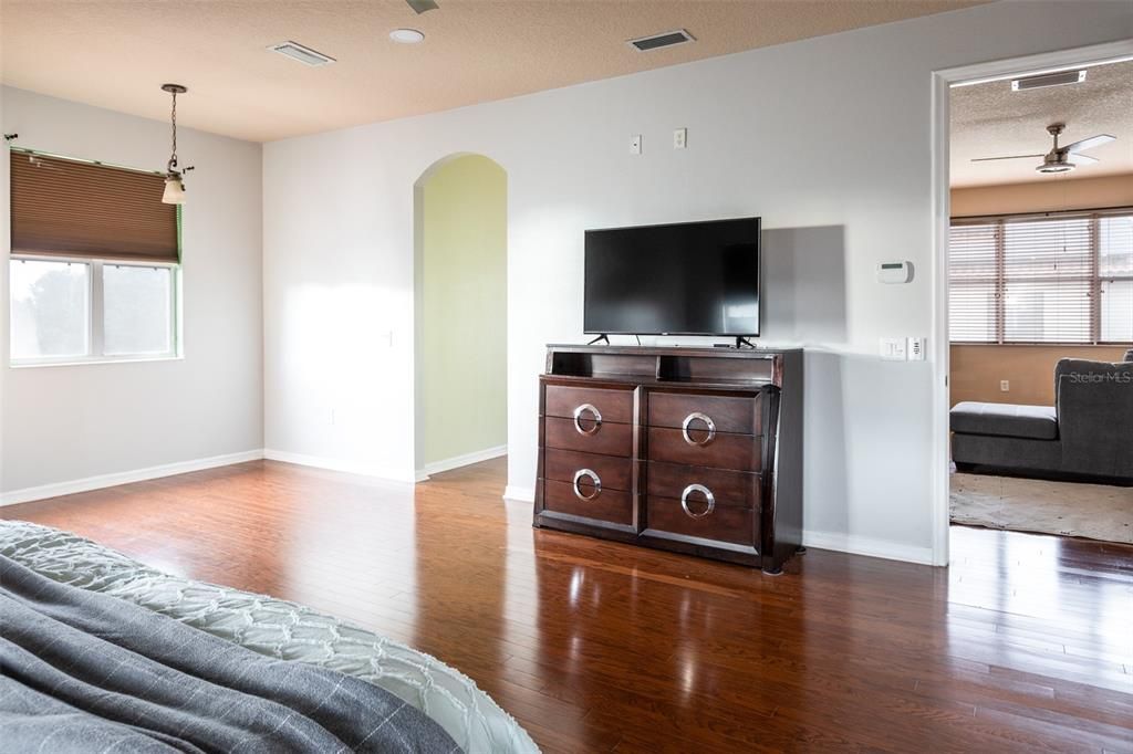 На продажу: $695,000 (4 спален, 3 ванн, 3128 Квадратных фут)