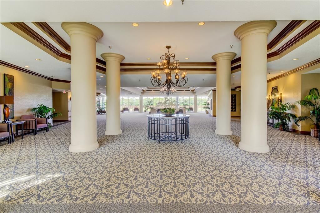 For Sale: $178,900 (2 beds, 2 baths, 1075 Square Feet)