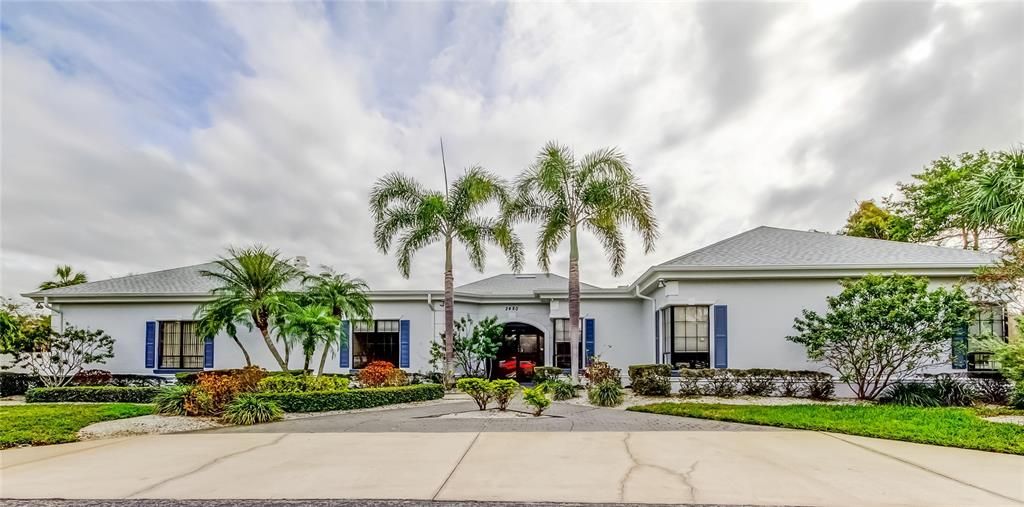 For Sale: $178,900 (2 beds, 2 baths, 1075 Square Feet)