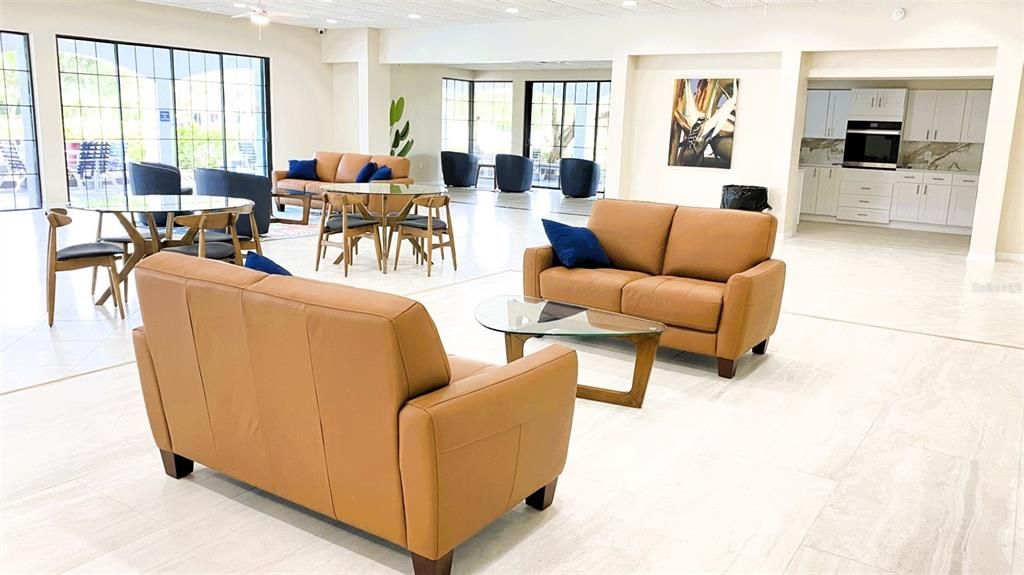 For Sale: $178,900 (2 beds, 2 baths, 1075 Square Feet)