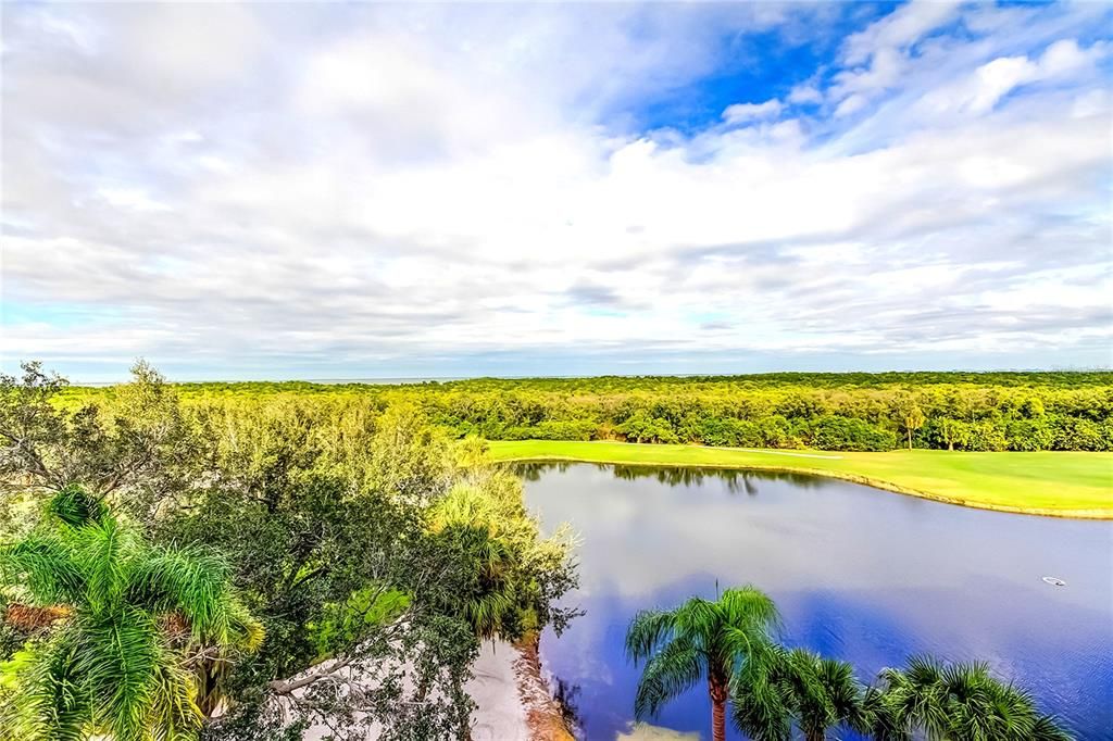 For Sale: $178,900 (2 beds, 2 baths, 1075 Square Feet)