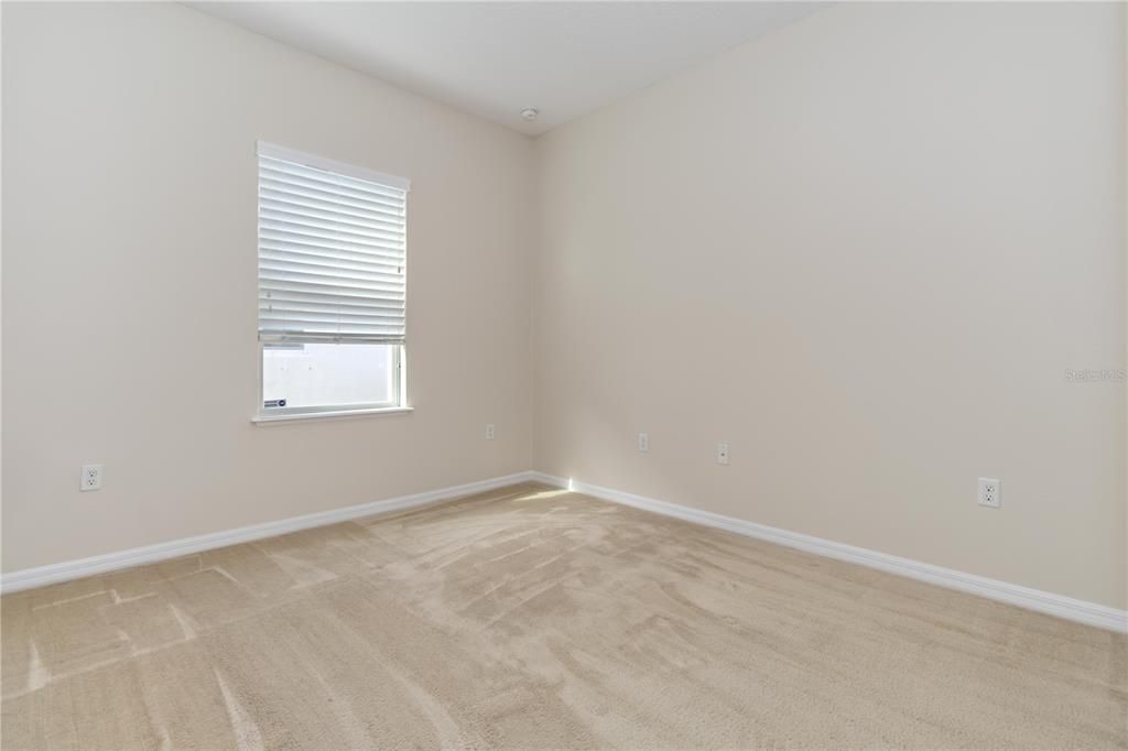 待售: $365,000 (3 贝兹, 2 浴室, 1980 平方英尺)