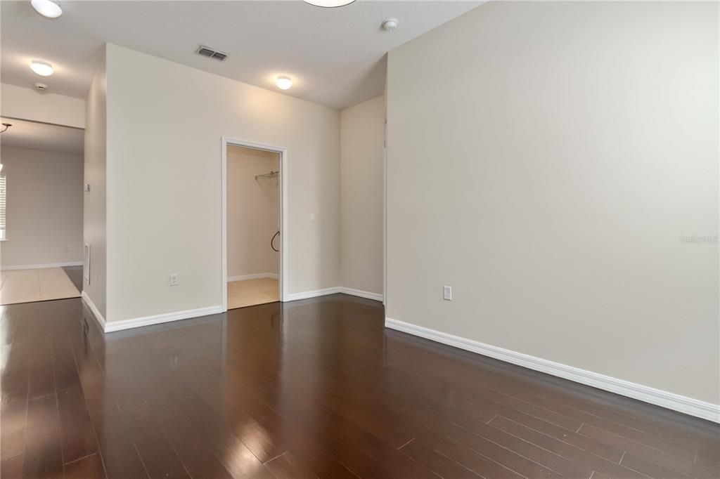 待售: $365,000 (3 贝兹, 2 浴室, 1980 平方英尺)