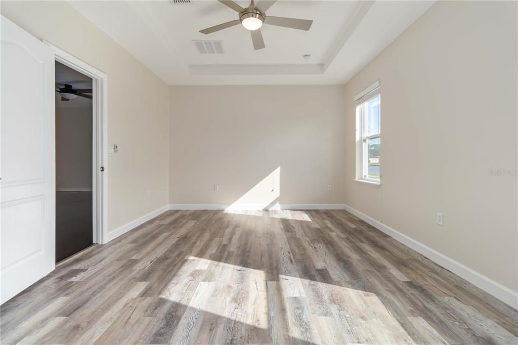 待售: $365,000 (3 贝兹, 2 浴室, 1980 平方英尺)