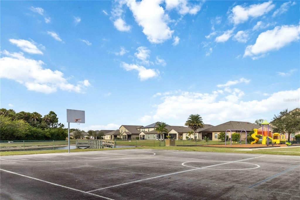 待售: $365,000 (3 贝兹, 2 浴室, 1980 平方英尺)