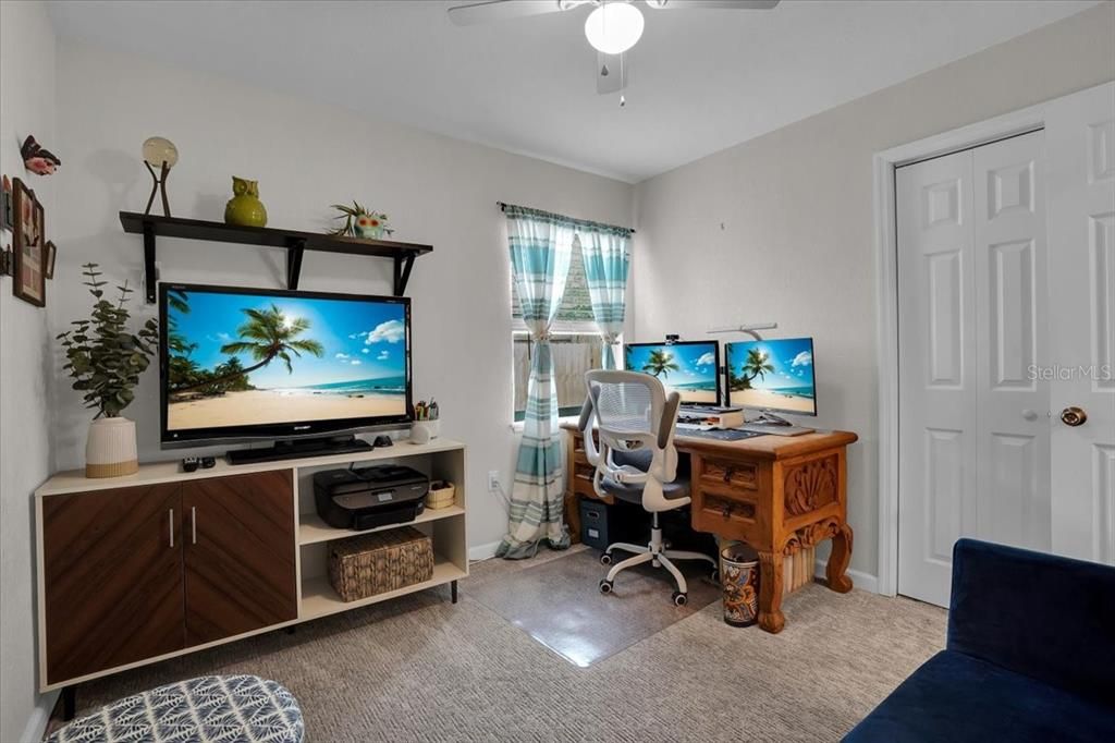 待售: $550,000 (3 贝兹, 2 浴室, 1216 平方英尺)