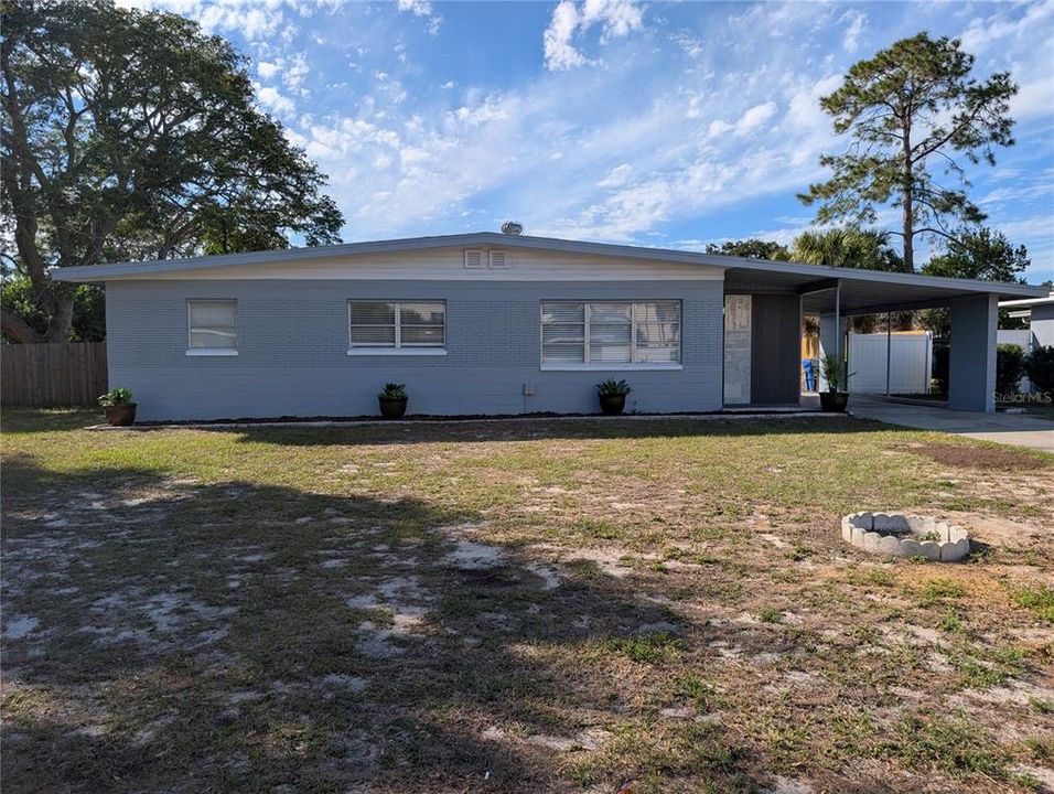 待售: $349,000 (3 贝兹, 1 浴室, 1295 平方英尺)