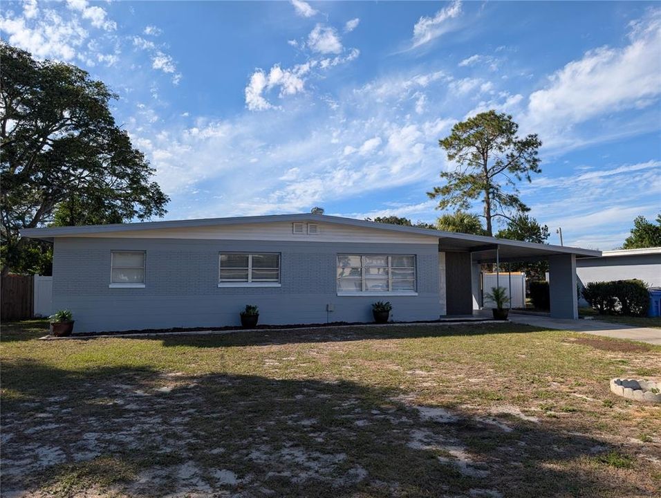 待售: $349,000 (3 贝兹, 1 浴室, 1295 平方英尺)