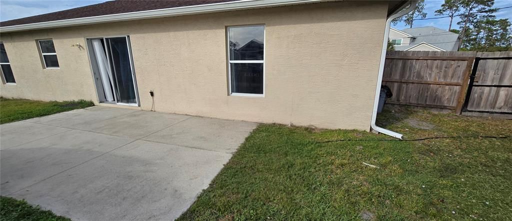 For Sale: $299,999 (3 beds, 2 baths, 1352 Square Feet)