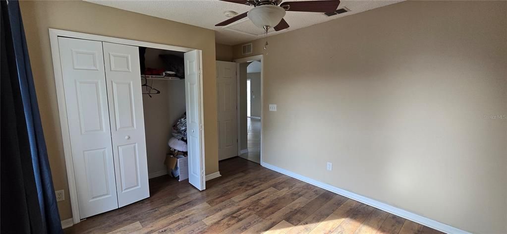 For Sale: $299,999 (3 beds, 2 baths, 1352 Square Feet)