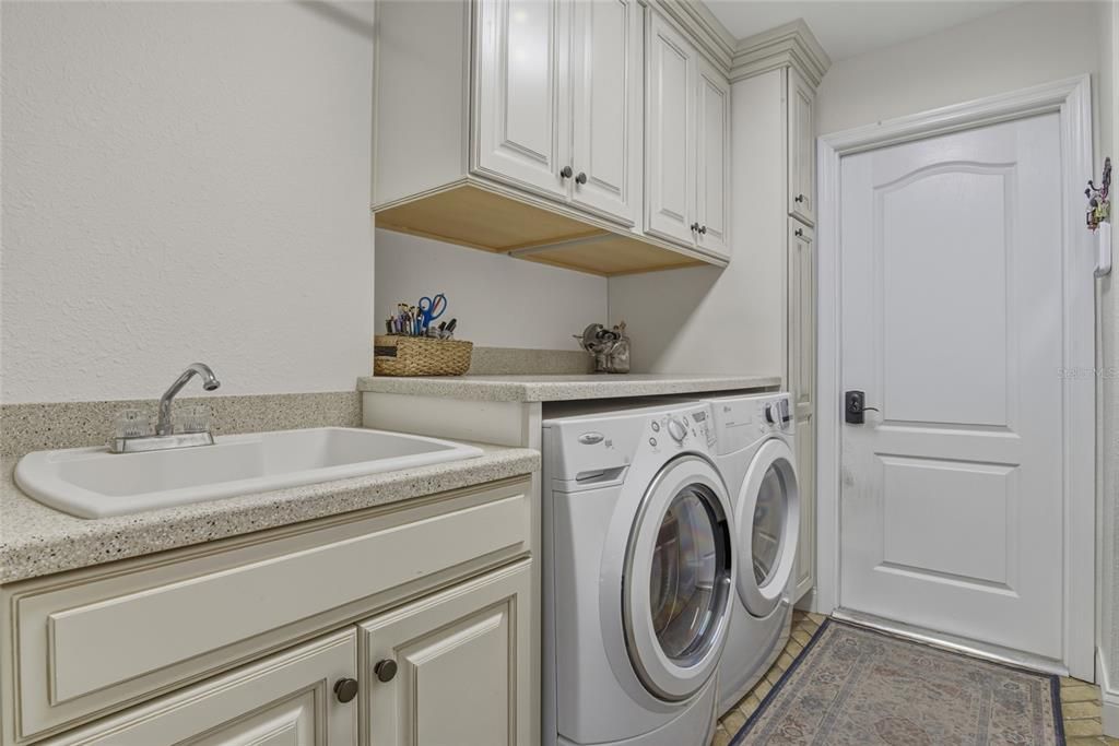 For Sale: $1,025,000 (4 beds, 3 baths, 2971 Square Feet)