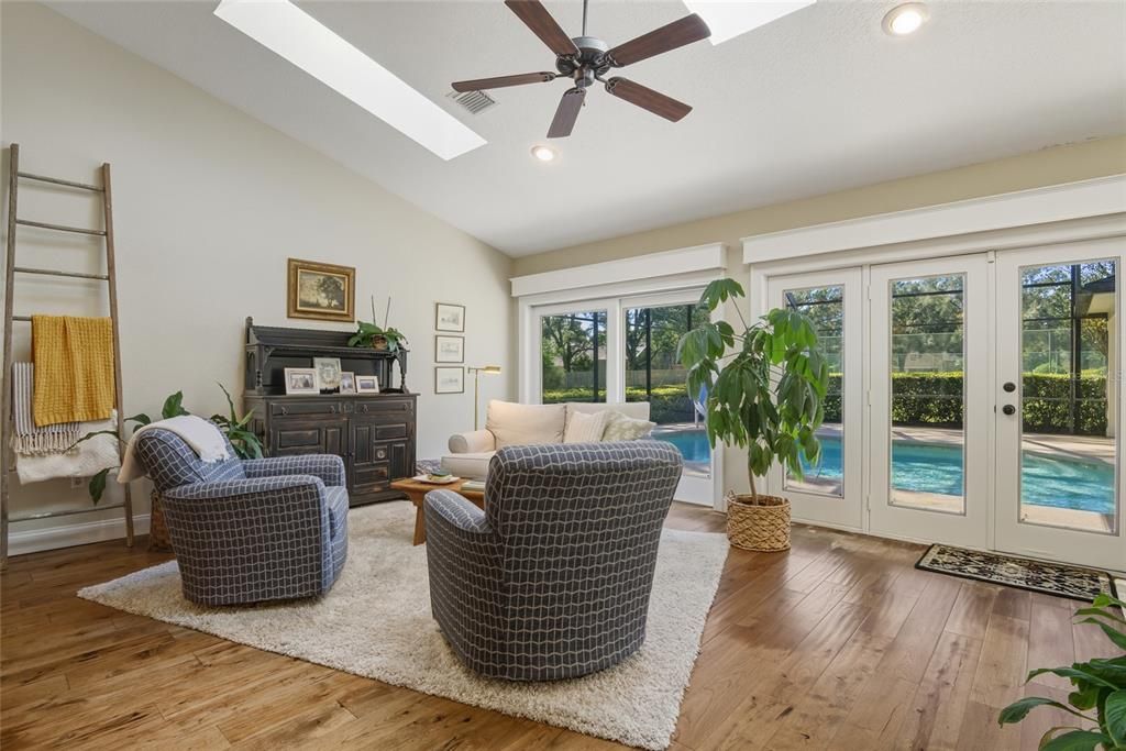 For Sale: $1,025,000 (4 beds, 3 baths, 2971 Square Feet)