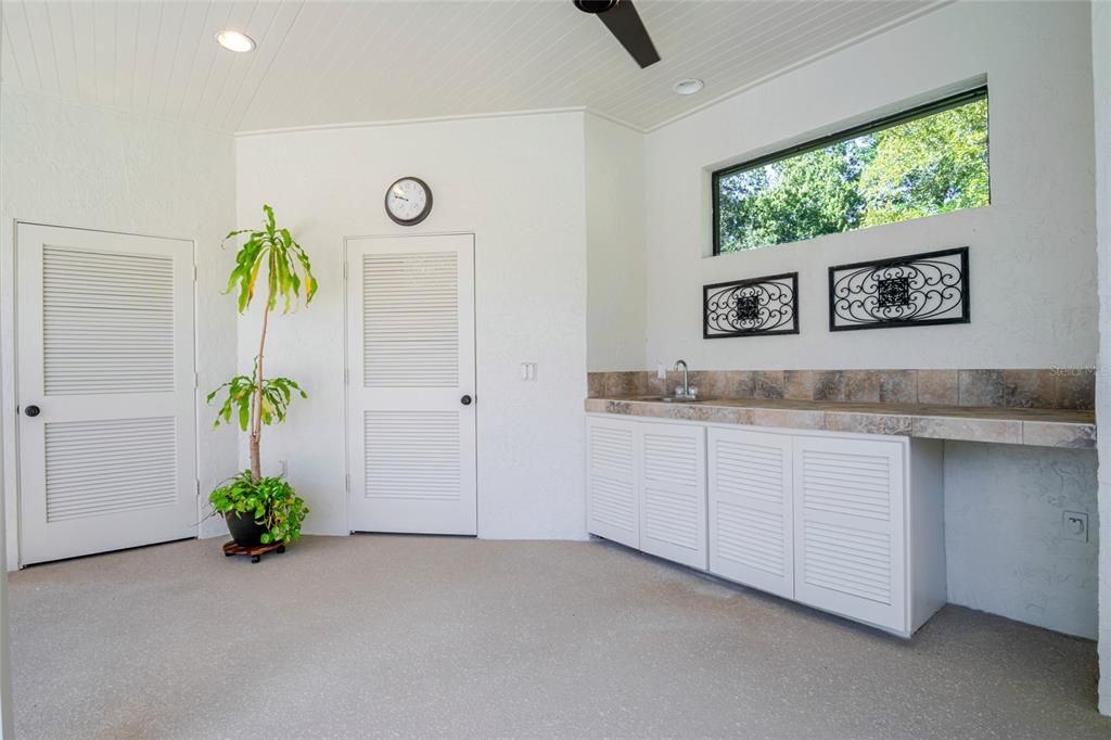 For Sale: $1,025,000 (4 beds, 3 baths, 2971 Square Feet)