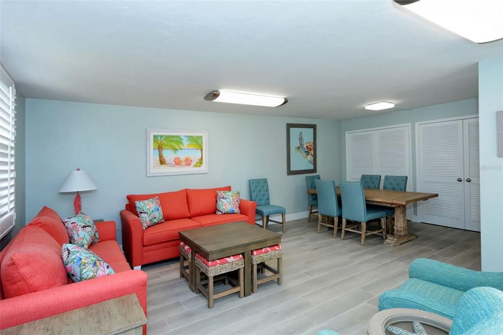 For Sale: $750,000 (2 beds, 2 baths, 1303 Square Feet)