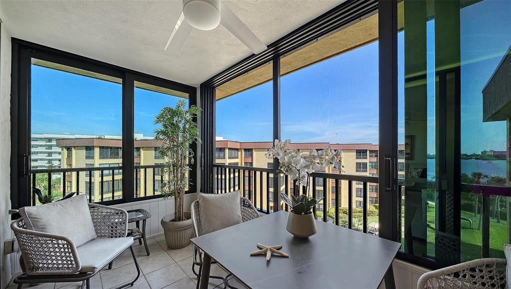 For Sale: $750,000 (2 beds, 2 baths, 1303 Square Feet)