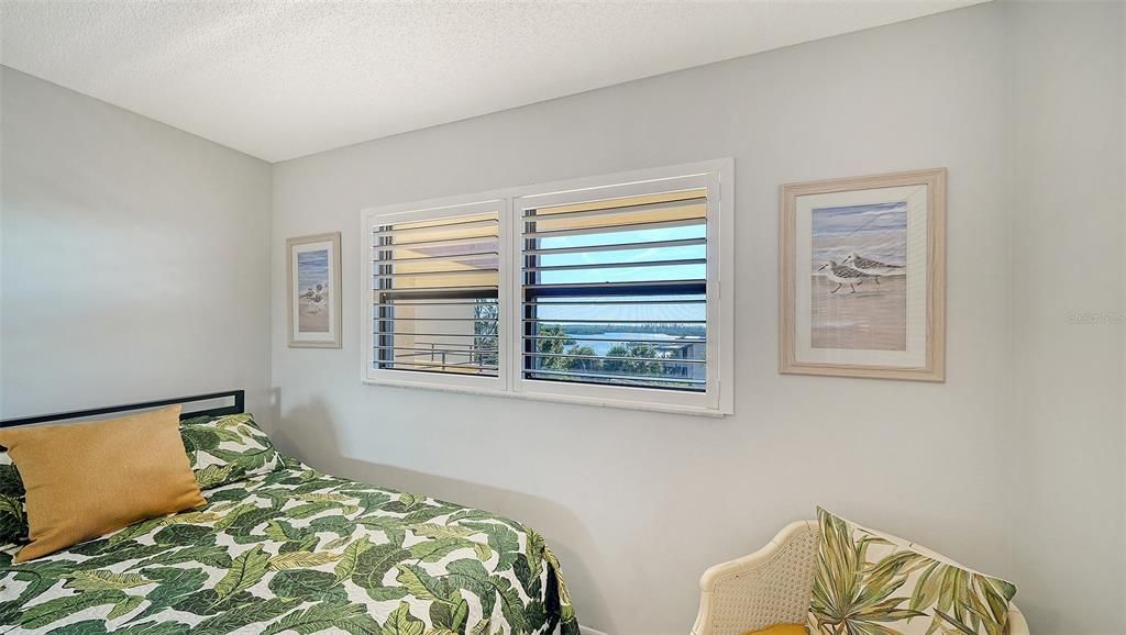 For Sale: $750,000 (2 beds, 2 baths, 1303 Square Feet)