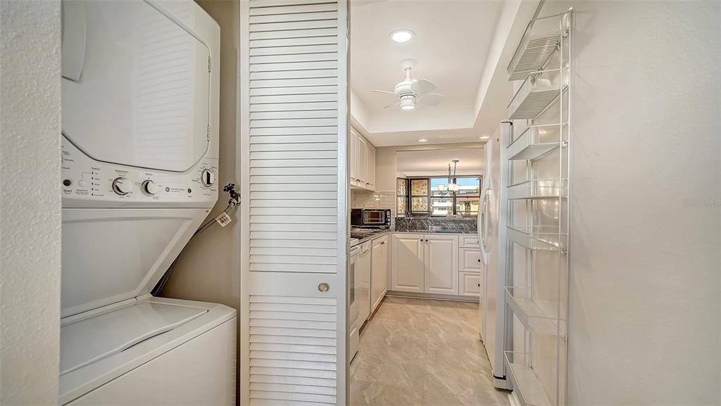 For Sale: $750,000 (2 beds, 2 baths, 1303 Square Feet)