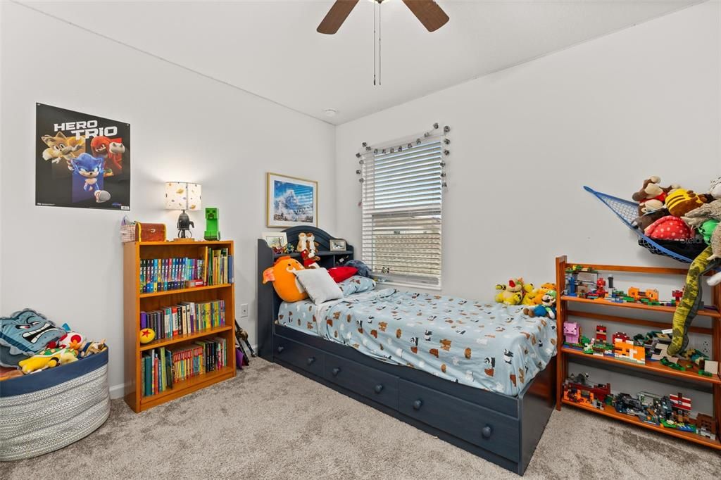 待售: $415,000 (3 贝兹, 2 浴室, 1636 平方英尺)