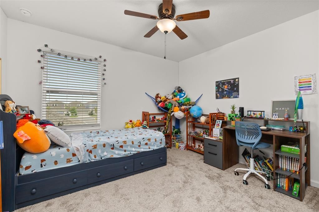 待售: $415,000 (3 贝兹, 2 浴室, 1636 平方英尺)